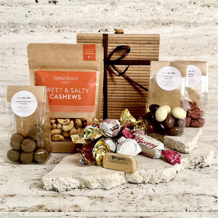 Kundegaver. Knas og Godter